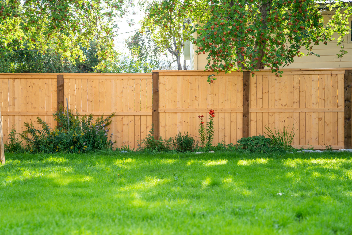 cedar fence calgary landscaping calgary fence builders calgary