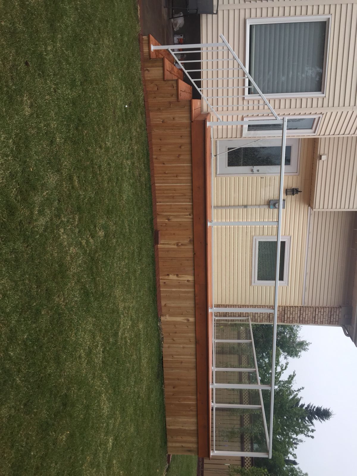 custom_landscape_local_deck_builder_in_calgary.jpg