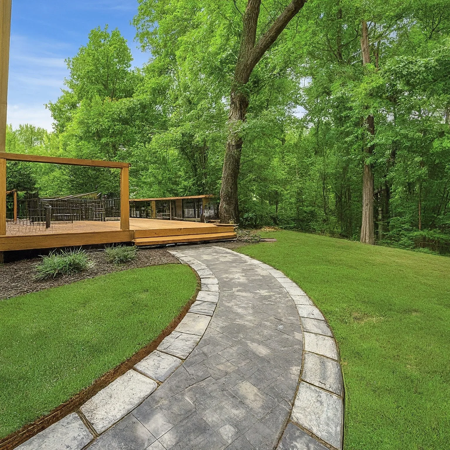 Deckscaping Calgary Services photo 6