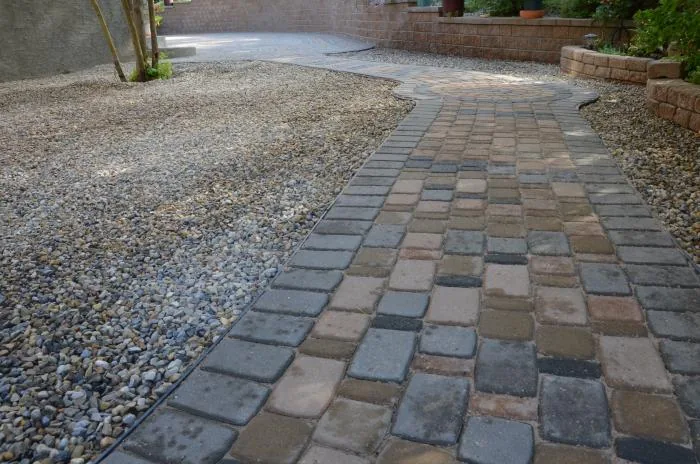 SUSTAINABLE LANDSCAPING FOR AN ECO-CONSCIOUS IN Calgary, Alberta LANDSCAPE DESIGN photo 5
