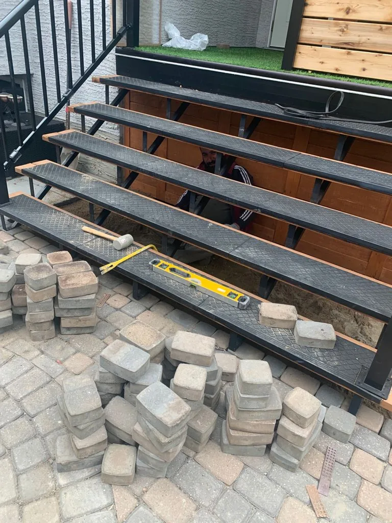 Paving Stone Repair Calgary Landscaper photo 7