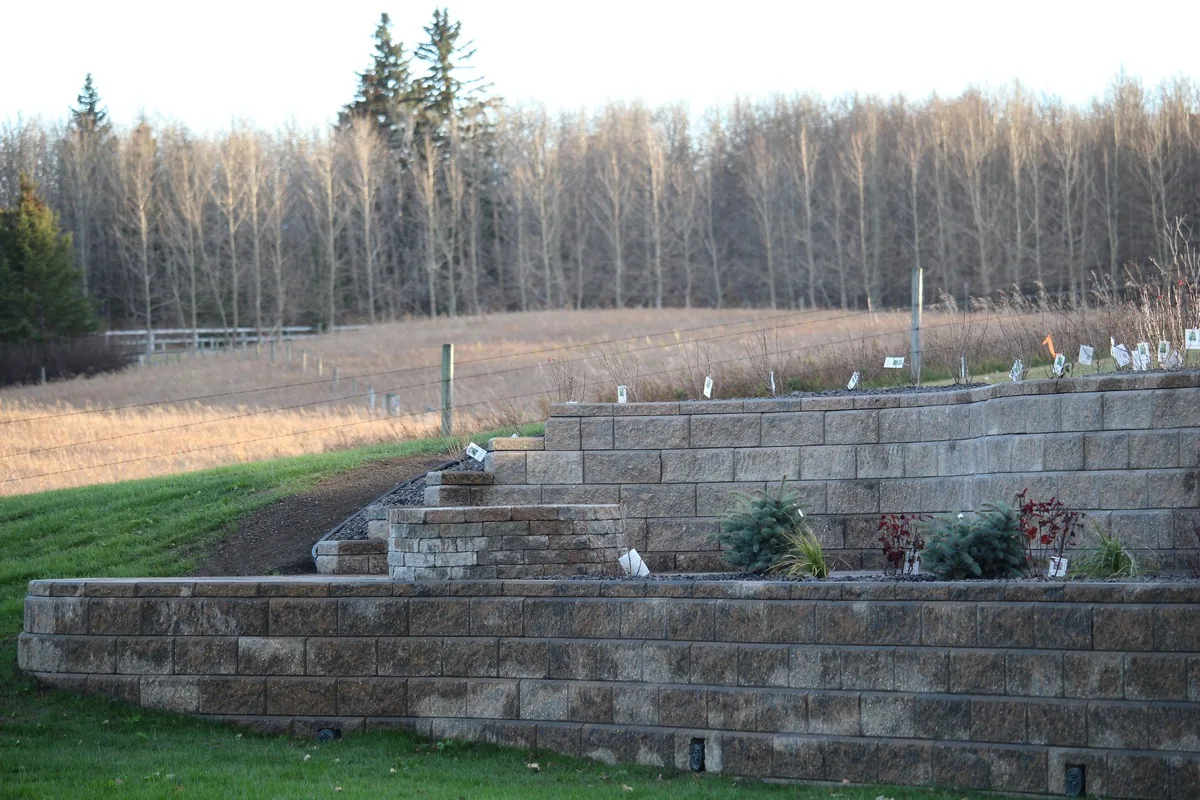 Best Retaining Walls Builder Landscaper Calgary photo 6